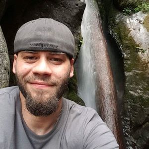 Meet your Posher, Brett